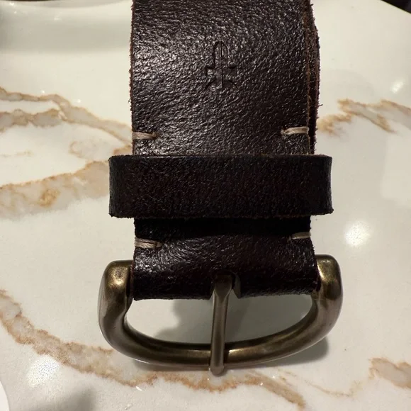 Brand New NWT Frye Dark Brown Distressed Leather Brass Belt Women’s Small S - Picture 2 of 5
